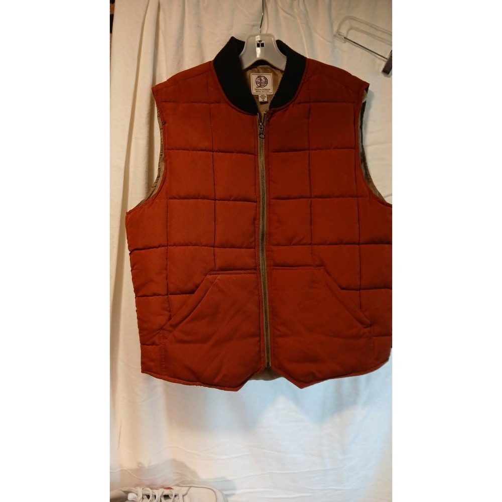 Vintage Field and Stream Puffer Vest Mens Medium Orange Quilted Down Insulated